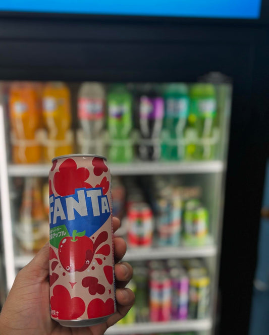 Fanta Red Apple (Japan 🇯🇵)